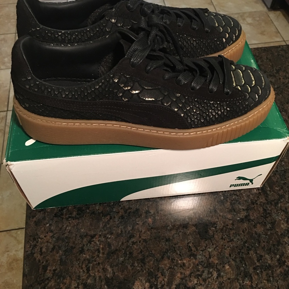 Brand New Women’s Puma Exotic Skin Platform Sneaker - Picture 4 of 4